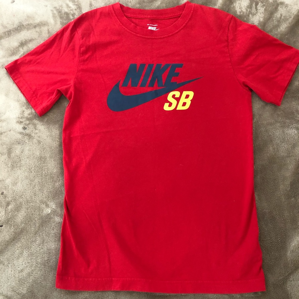 Nike T-shirt